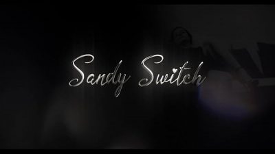 Pretty hitchhiker seduces driver and gives blowjob at 93 mph